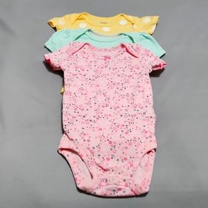 ✨️Bundle of size 3-6 months